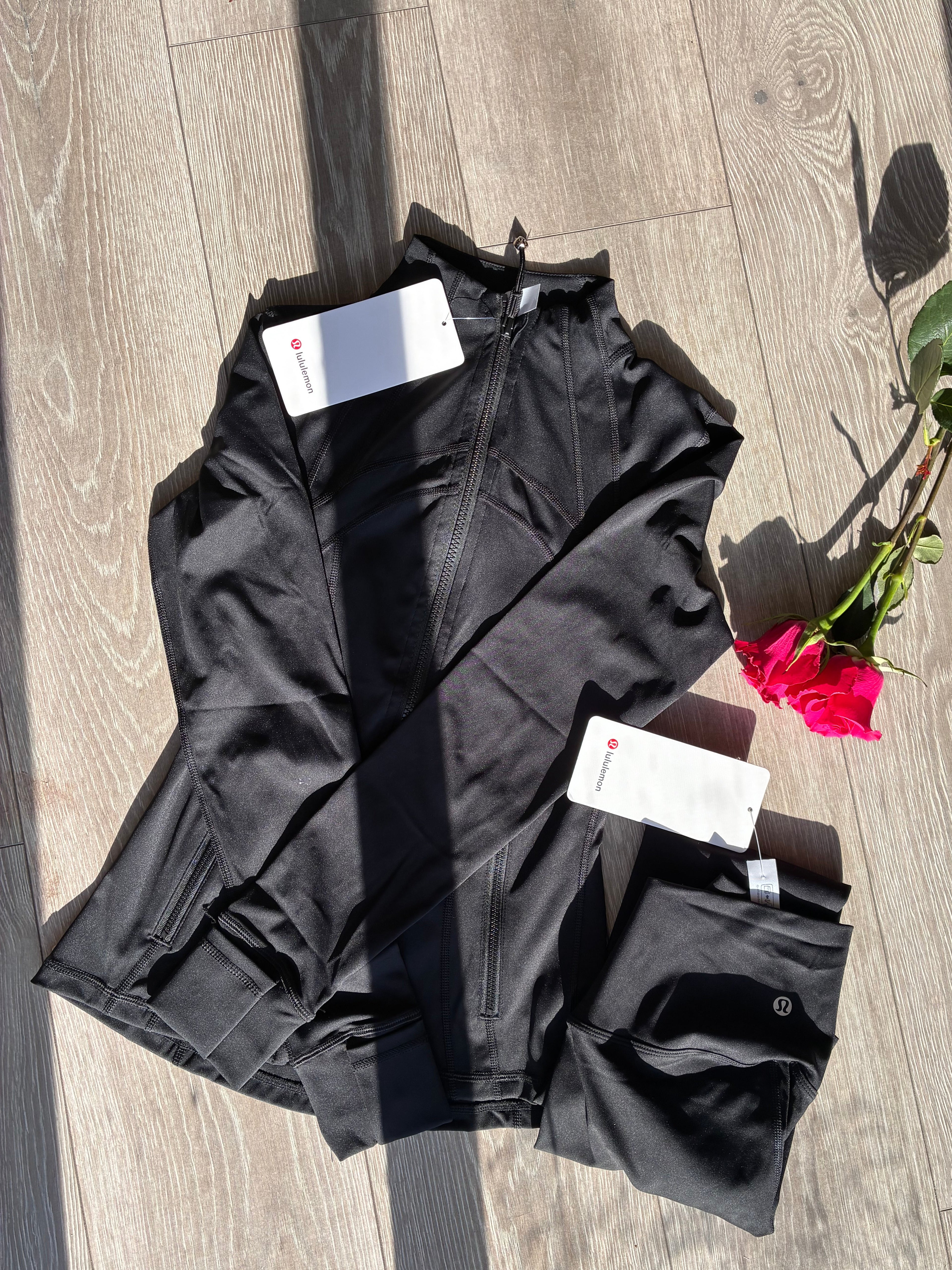 Black Lulu set